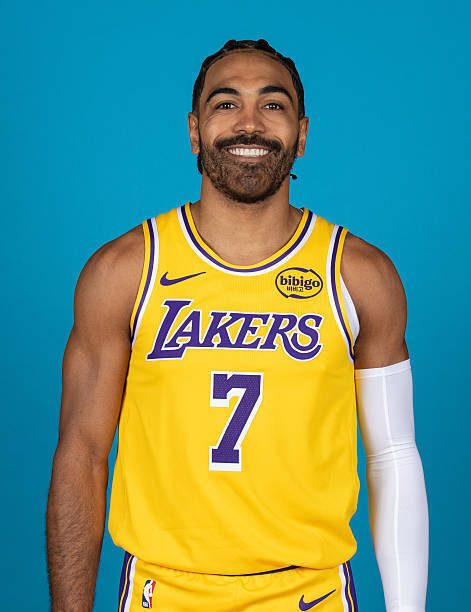 yaXQM, 在詹姆斯继, 者Dani yaXQM, 在詹姆斯继, 者Dani